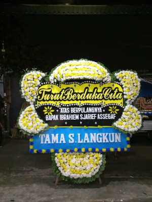 Papan Bunga Duka di Nania